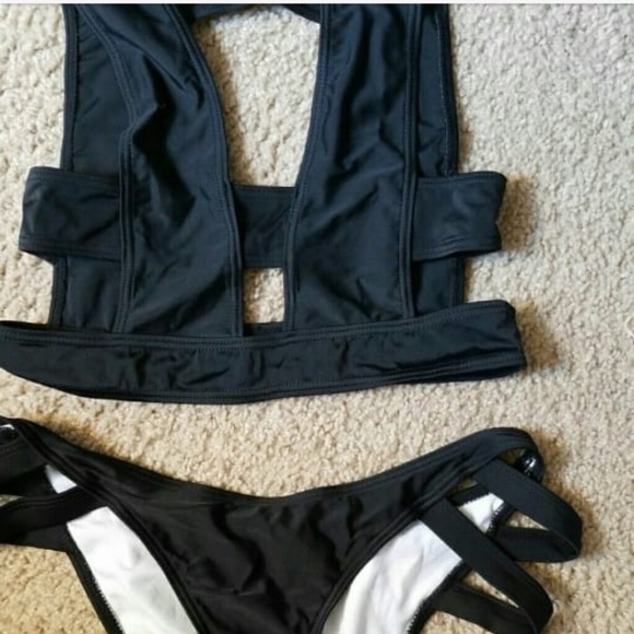 BLACK Women's Bandage Halter Cross bikini - Picture 3 of 4